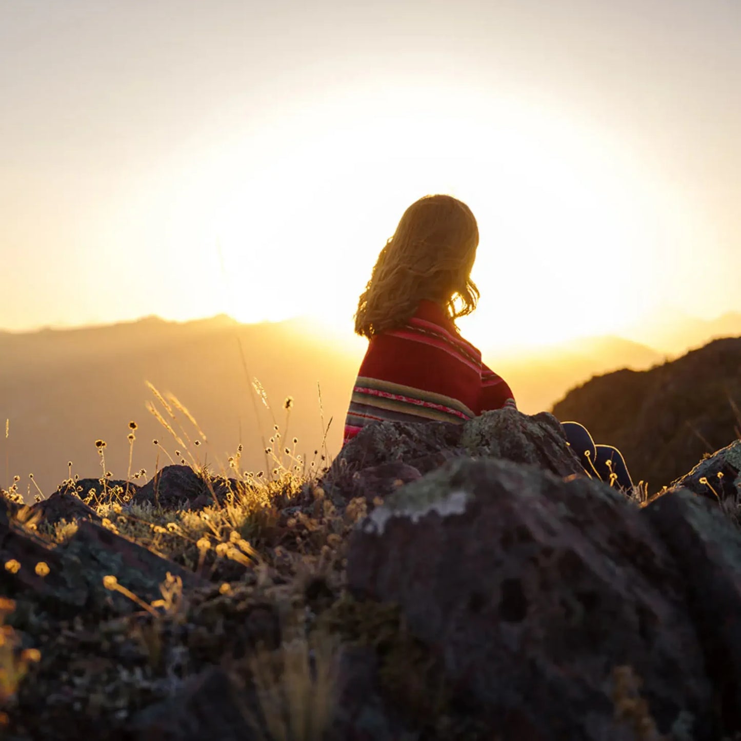 Nunaia Candles Sacred Space Candle - Lavender and Rose Geranium - Natural Soy Wax