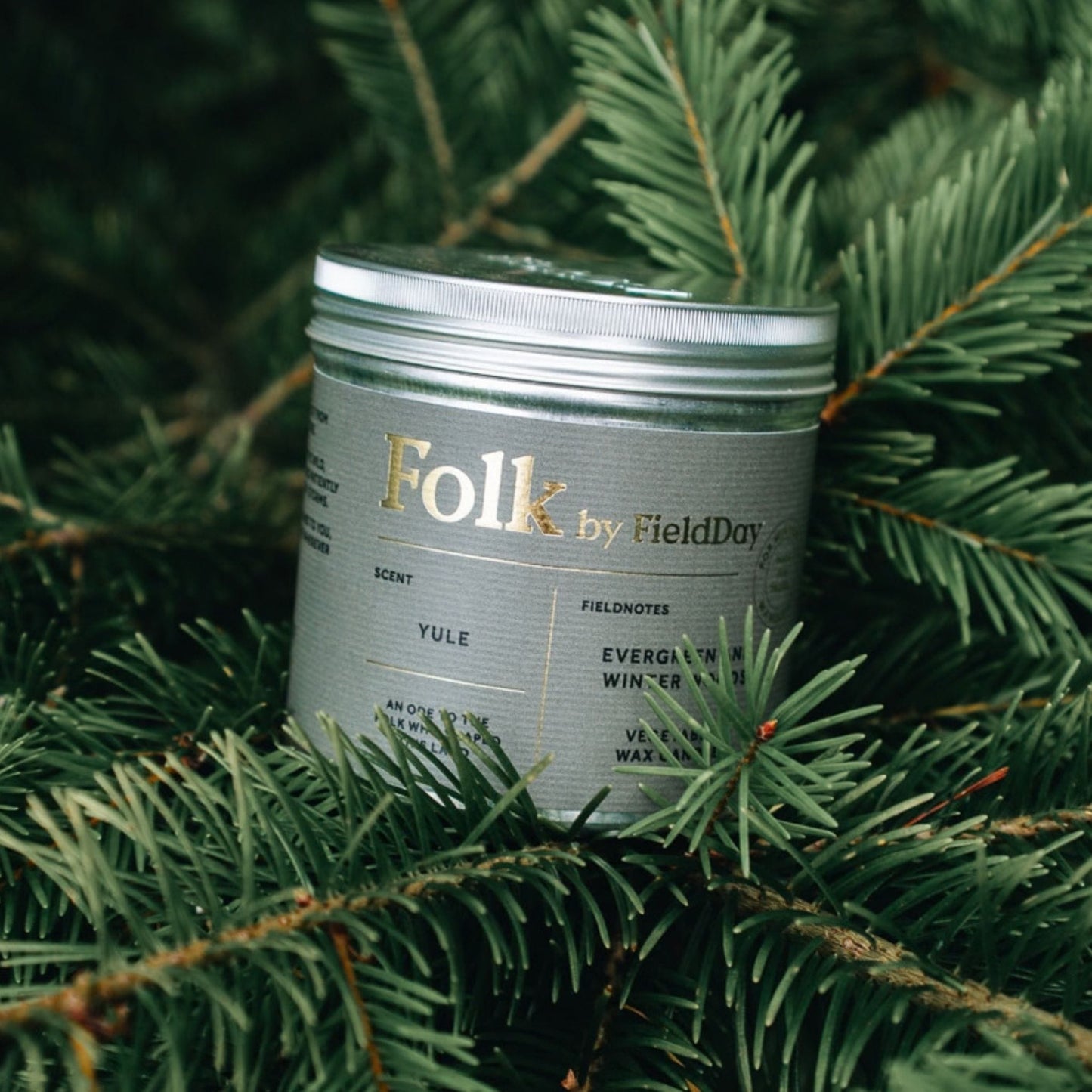FieldDay Candles Yule Folk Tin Candle 220g/40hrs - Evergreen & Winter Woods - FieldDay