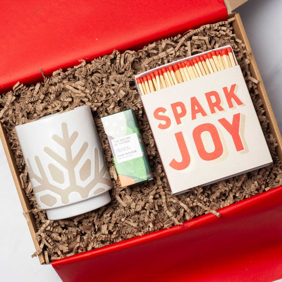 Faerly Cosy Winter Scent the Season – Stoneware Oil Burner & Essential Oil Gift Box