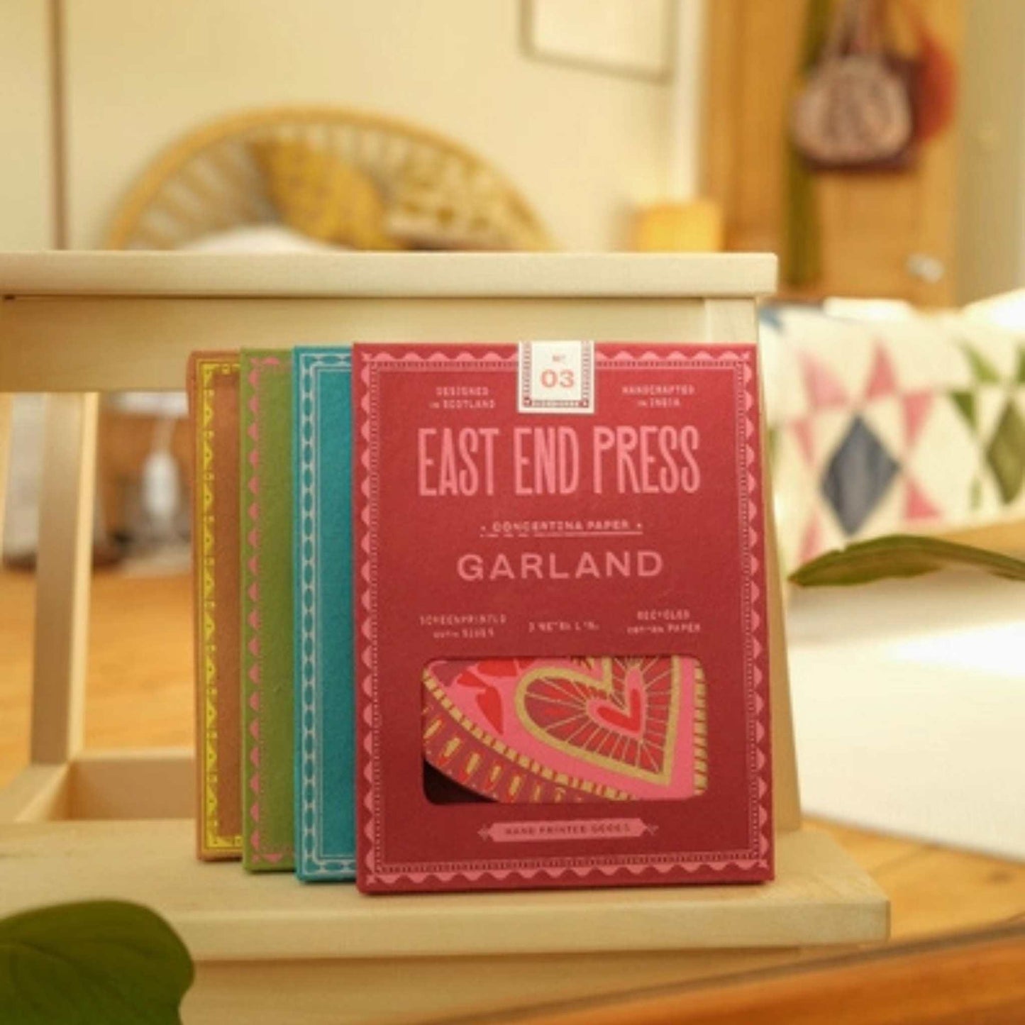 East End Press Decoration Hearts Concertina Garland - Recycled Cotton Paper