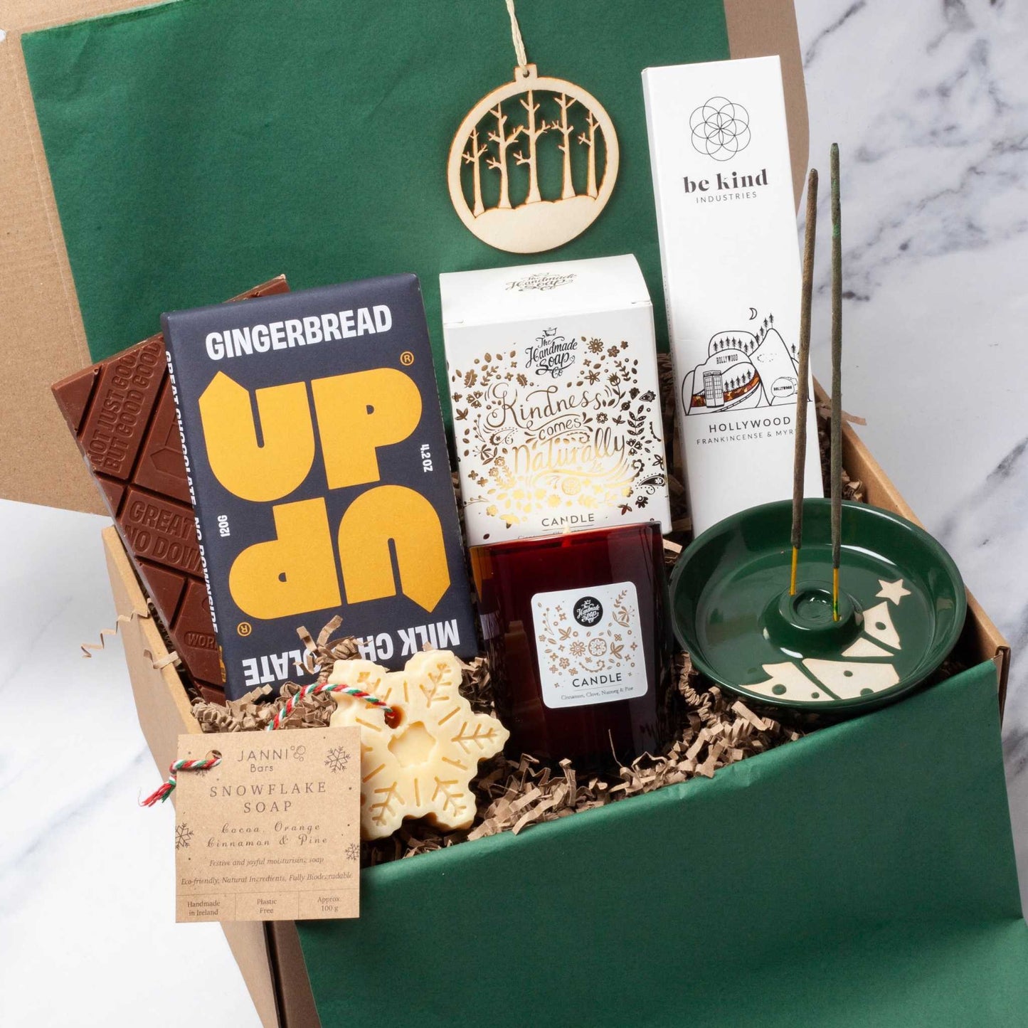 Faerly Gift Box All Kinds of Christmas – Festive Self-Care & Home Fragrance Gift Box