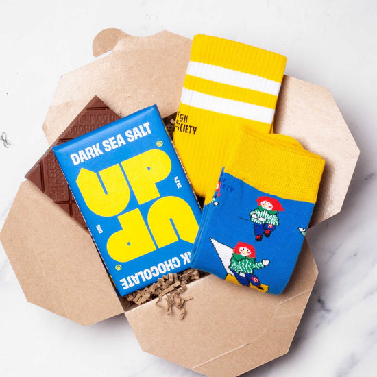 Faerly Gift Box Put Your Feet Up - Socks & Chocolate Gift Box