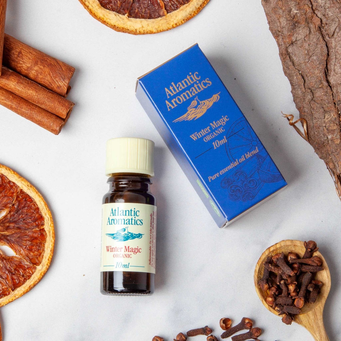 Faerly Scent the Season – Stoneware Oil Burner & Essential Oil Gift Box