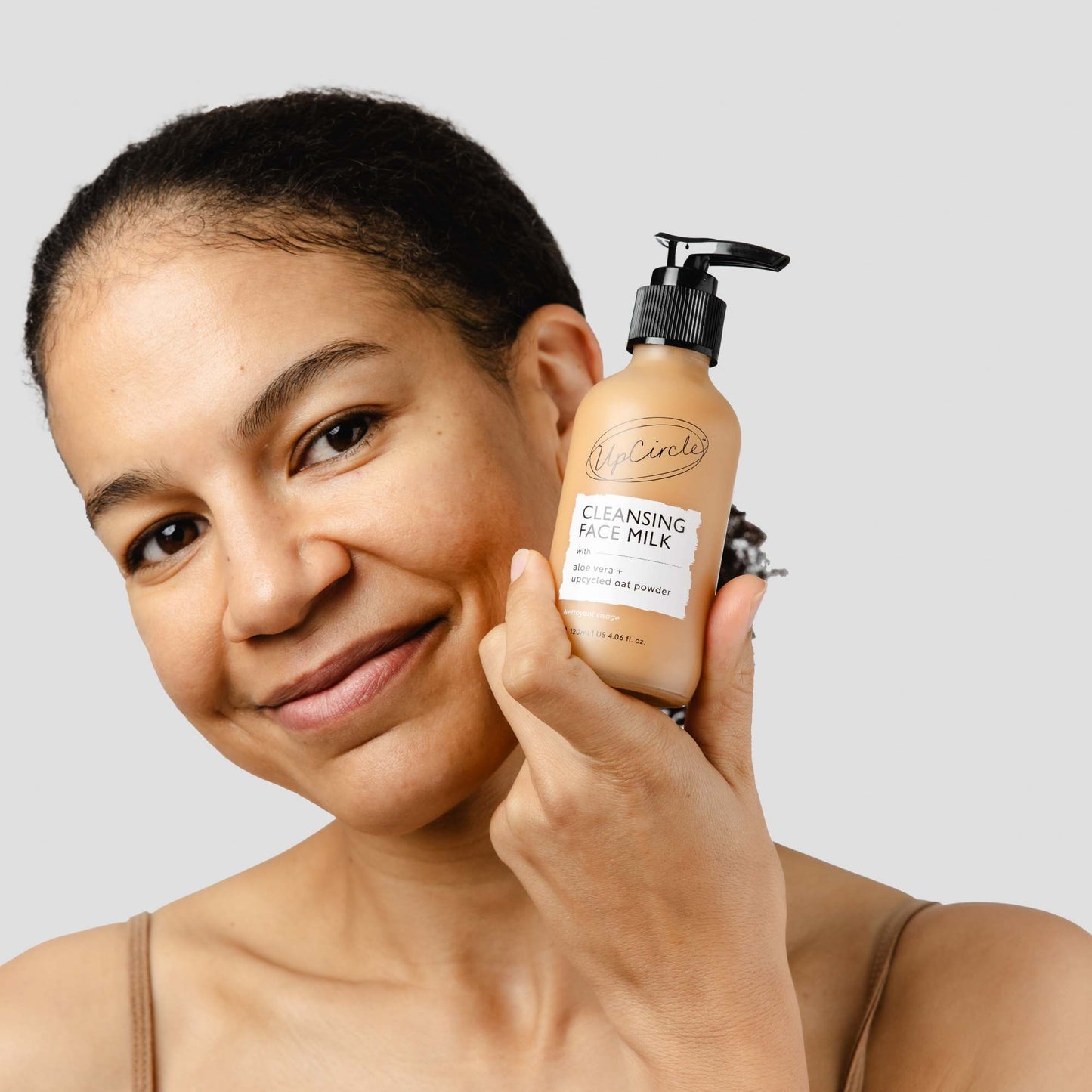 UpCircle Skincare Cleansing Face Milk with Upcycled Oat Powder + Aloe Vera 120ml - Upcircle