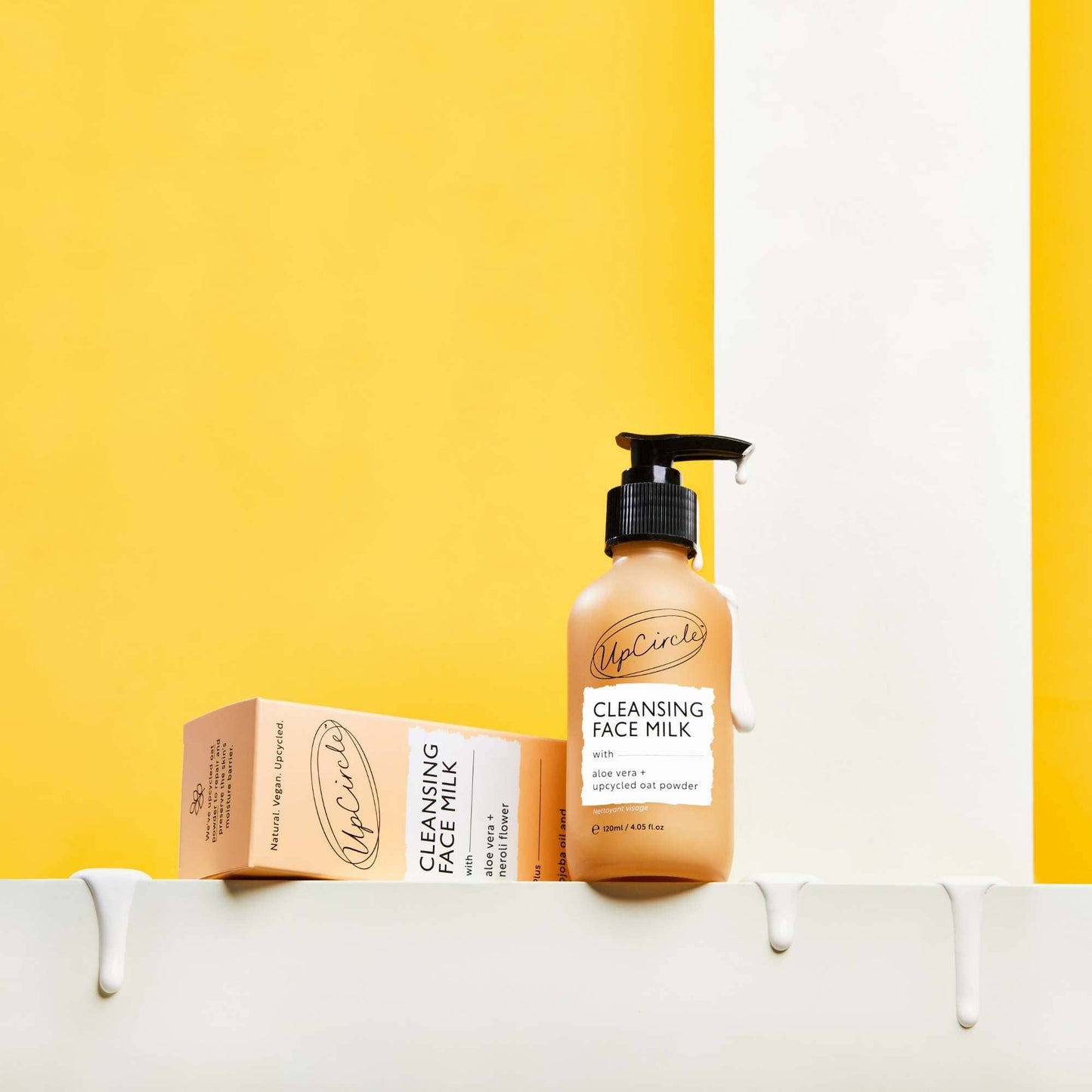 UpCircle Skincare Cleansing Face Milk with Upcycled Oat Powder + Aloe Vera 120ml - Upcircle