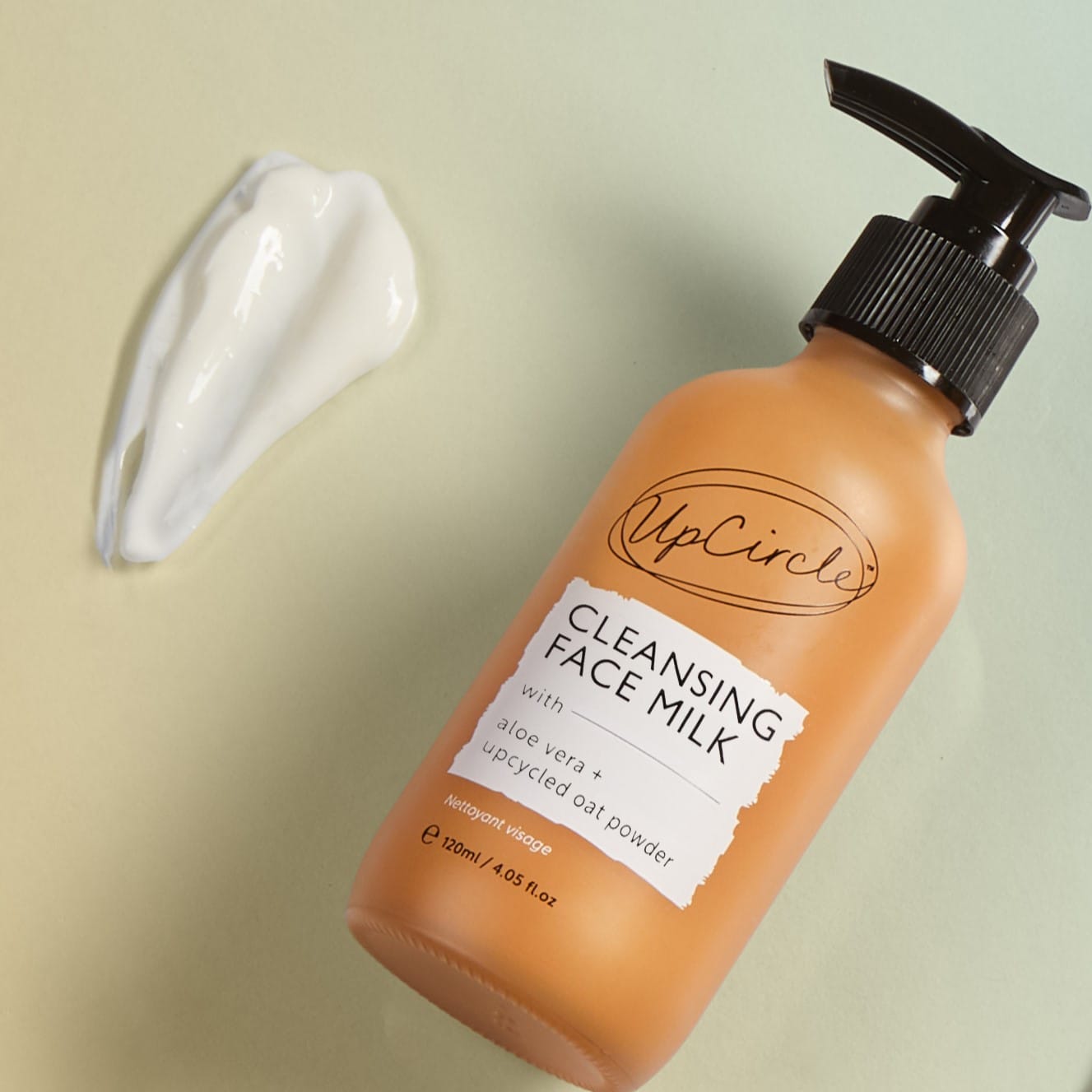 UpCircle Skincare Cleansing Face Milk with Upcycled Oat Powder + Aloe Vera 120ml - Upcircle