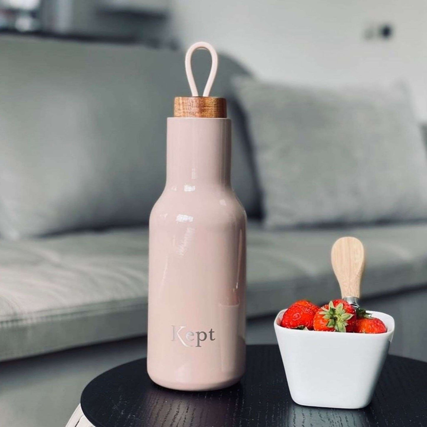 Kept Water Bottles Sandstone Pink Kept Stainless Steel Vacuum Insulated Reusable Water Bottle – 600ml
